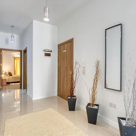 Modern 2br With Private Balcony In St. Paul's By 360 Estates
