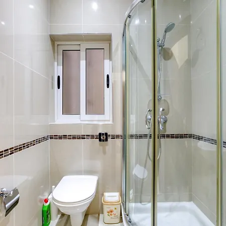 Modern 2br With Private Balcony In St. Paul's By 360 Estates דירה
