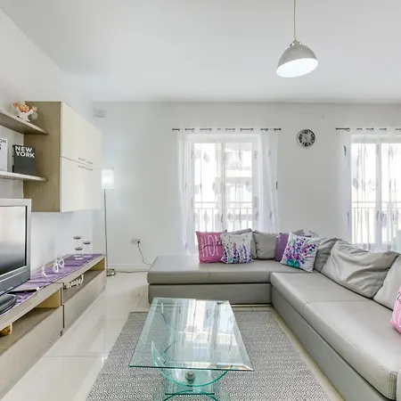 דירה Modern 2br With Private Balcony In St. Paul's By 360 Estates סיינט פול ביי