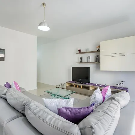 דירה Modern 2br With Private Balcony In St. Paul's By 360 Estates *