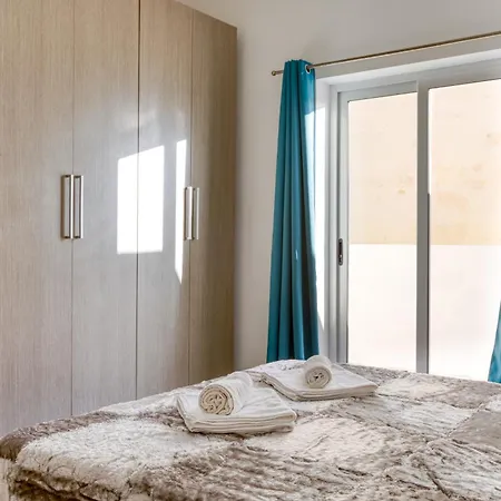 דירה Modern 2br With Private Balcony In St. Paul's By 360 Estates סיינט פול ביי