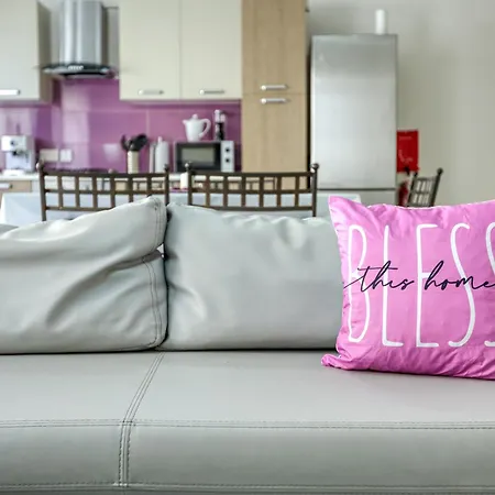 Modern 2br With Private Balcony In St. Paul's By 360 Estates *
